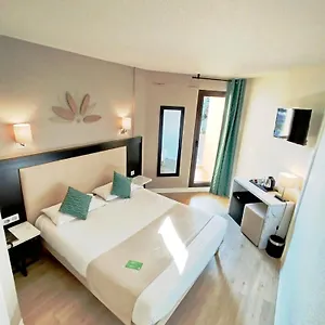Le Collier 3*, Antibes France